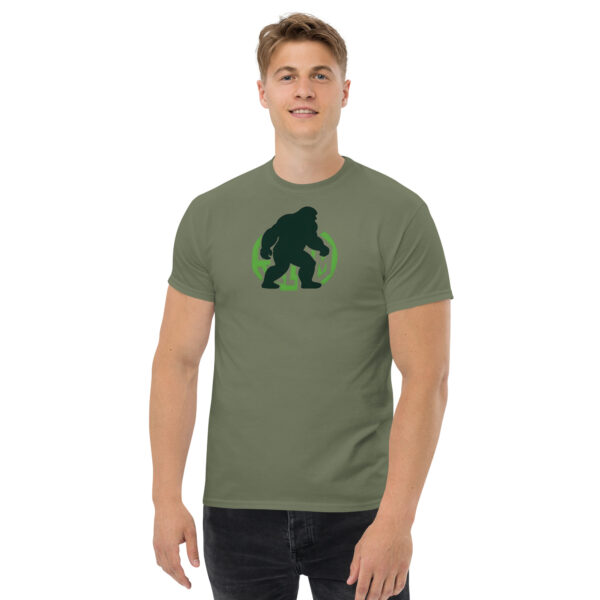 Dadsquatch 1 - Unisex classic tee